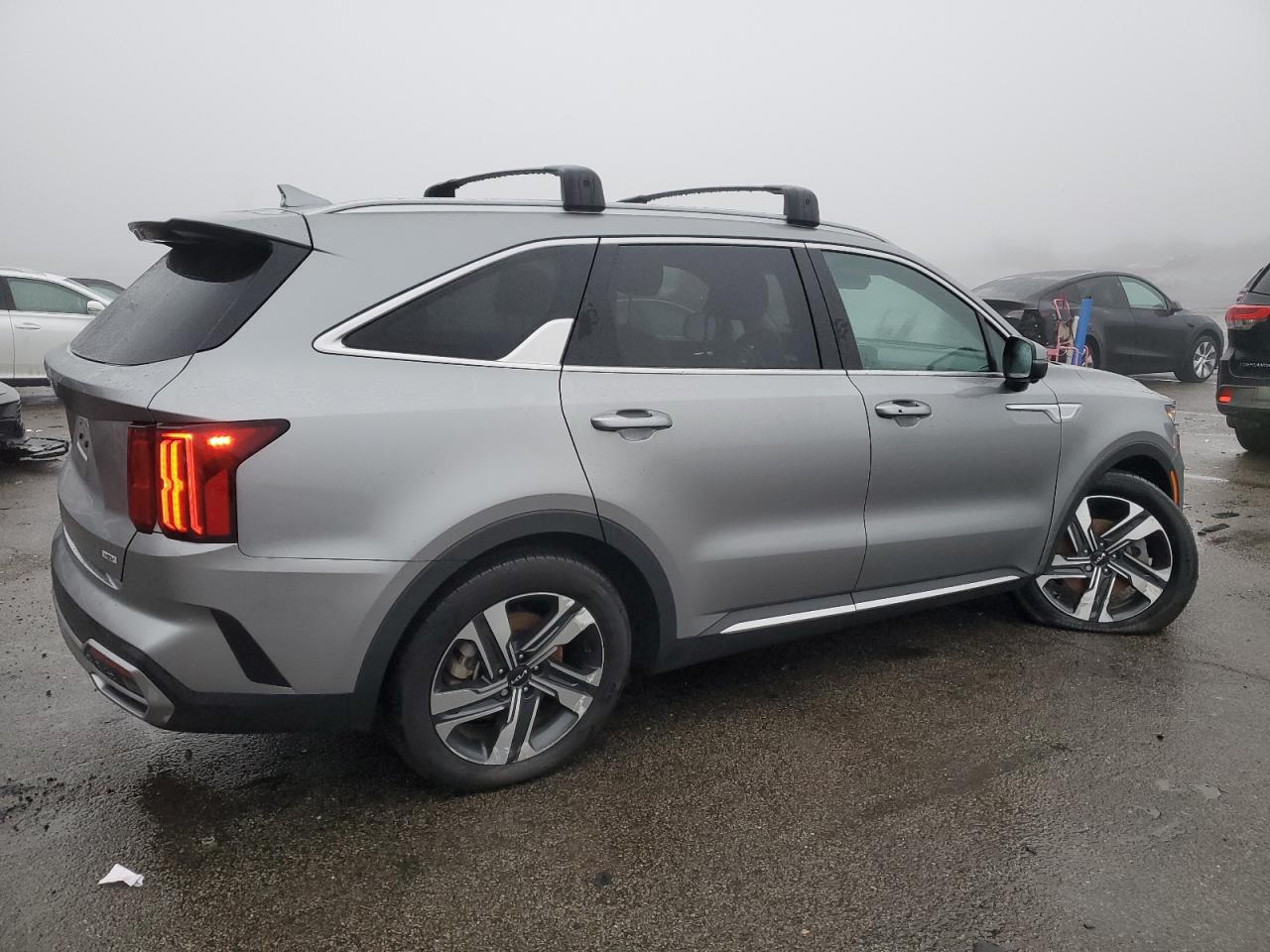 2023 Kia Sorento - Image 3