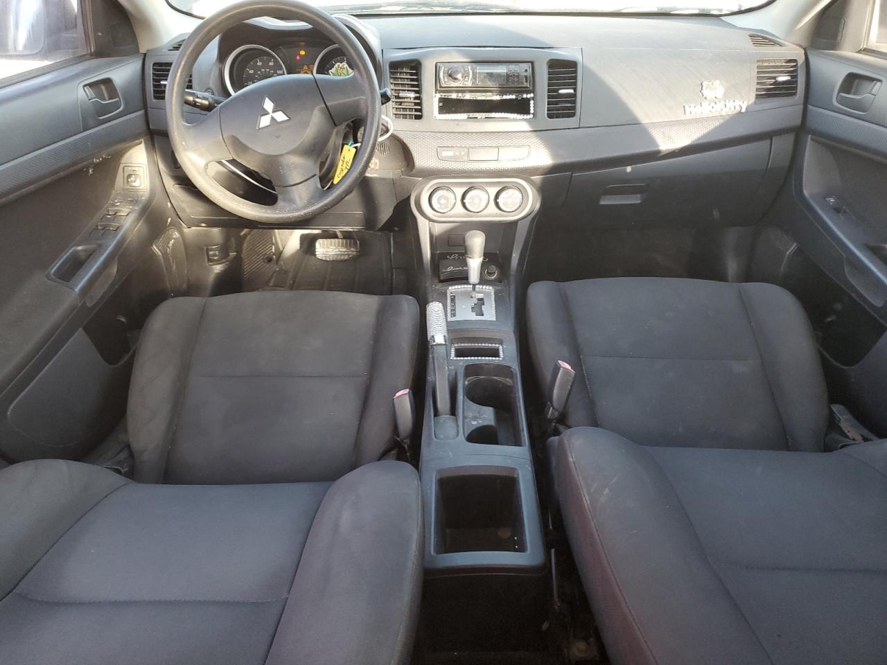 2010 Mitsubishi Lancer - Image 8