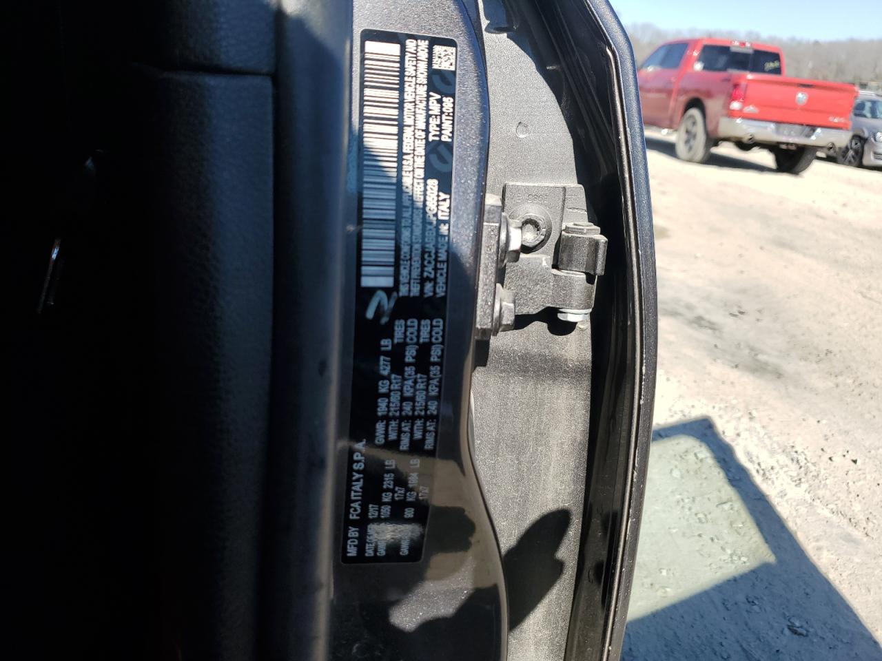 2018 Jeep Renegade - Image 13