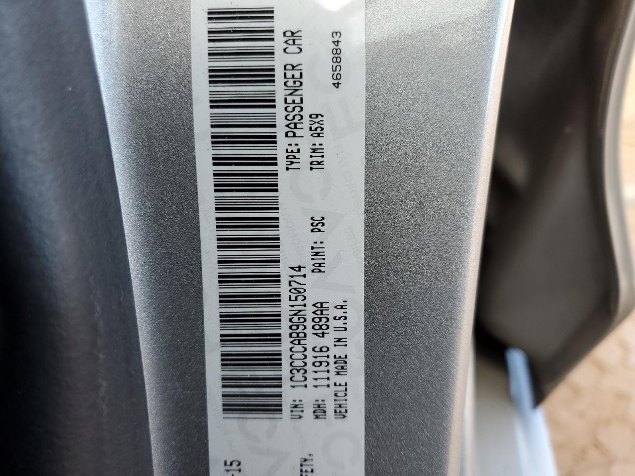 2016 Chrysler 200 - Image 12