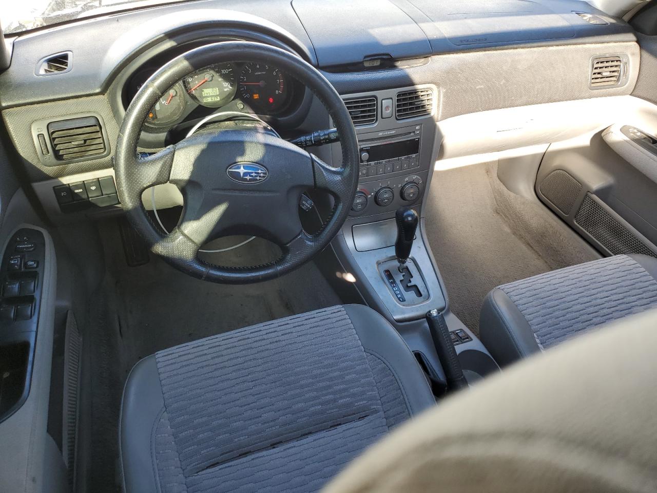 2004 Subaru Forester - Image 8