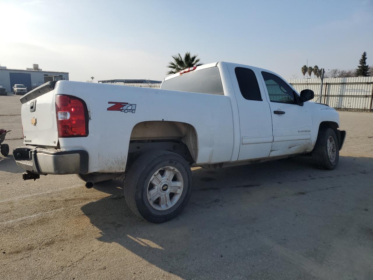 2010 Chevrolet Silverado - Image 3