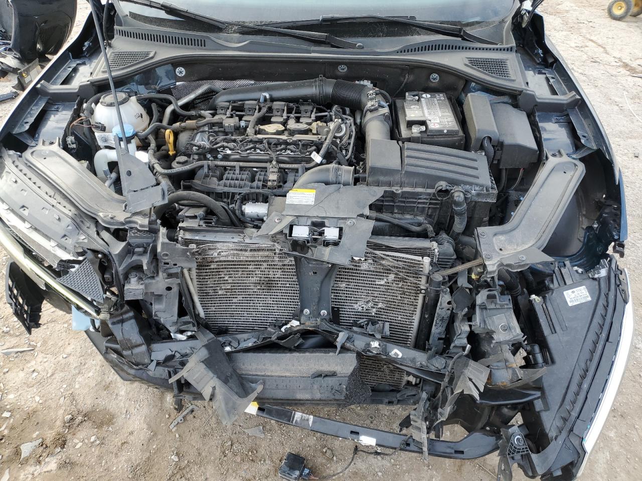2021 Volkswagen Passat - Image 11