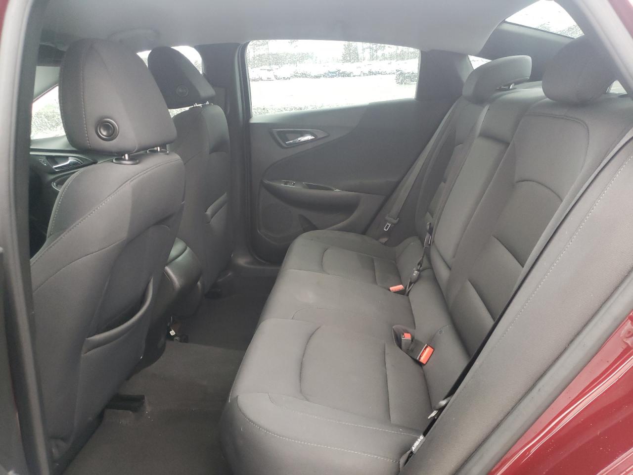 2016 Chevrolet Malibu - Image 10