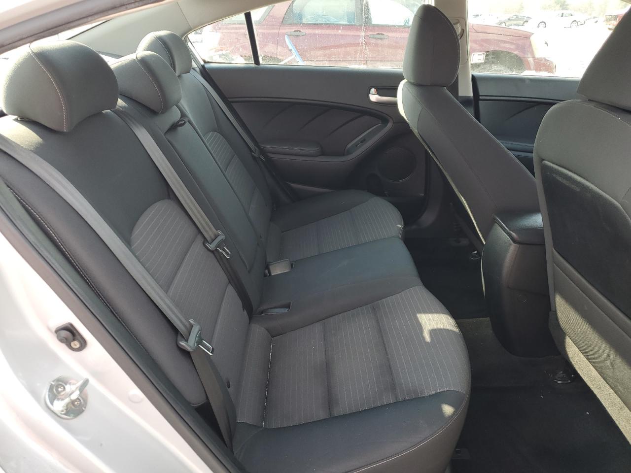 2018 Kia Forte - Image 10