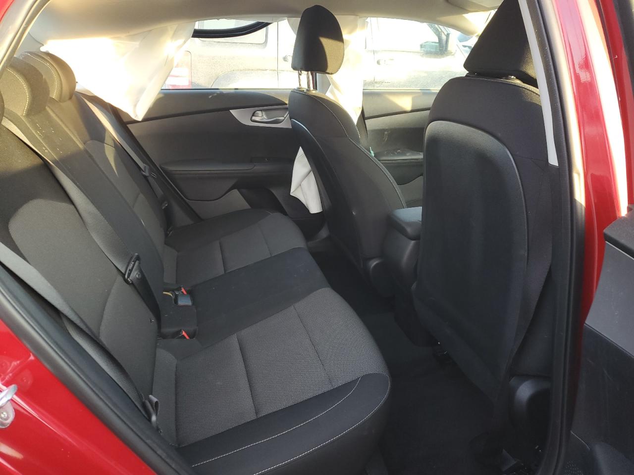 2022 Kia Forte - Image 10