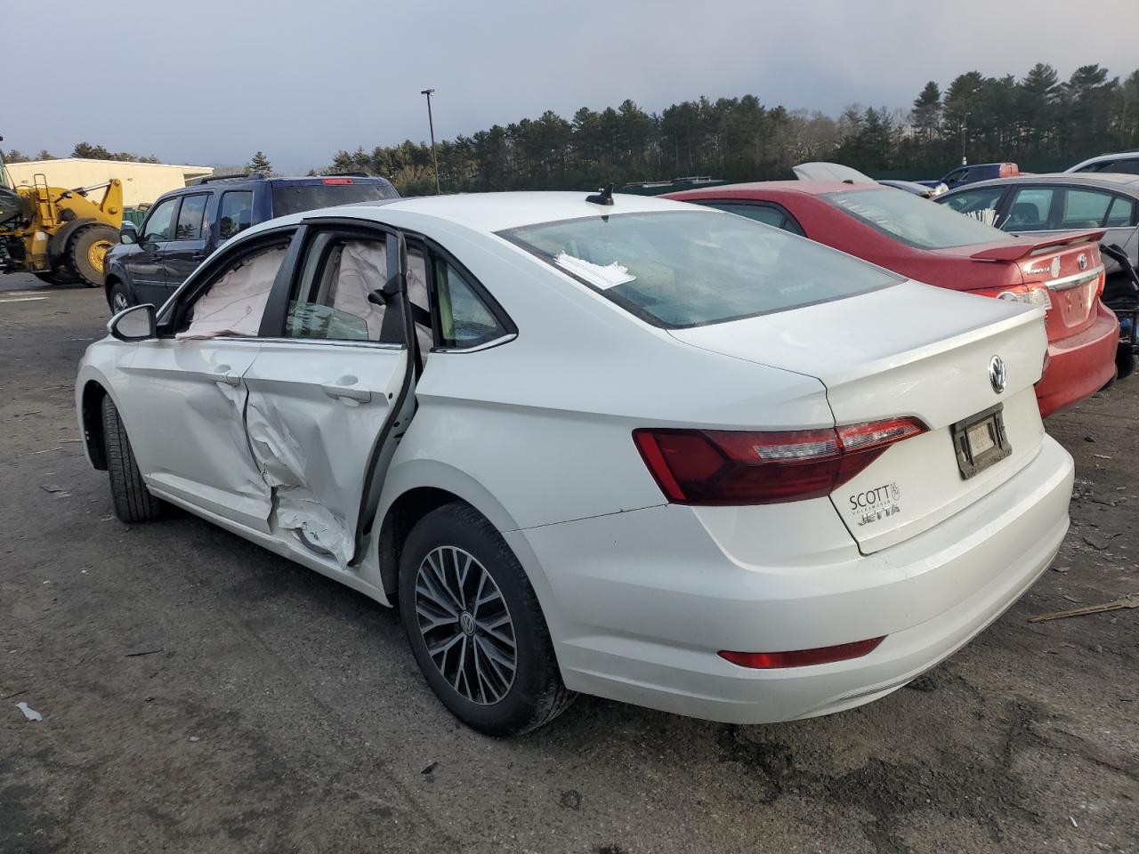 2020 Volkswagen Jetta - Image 2
