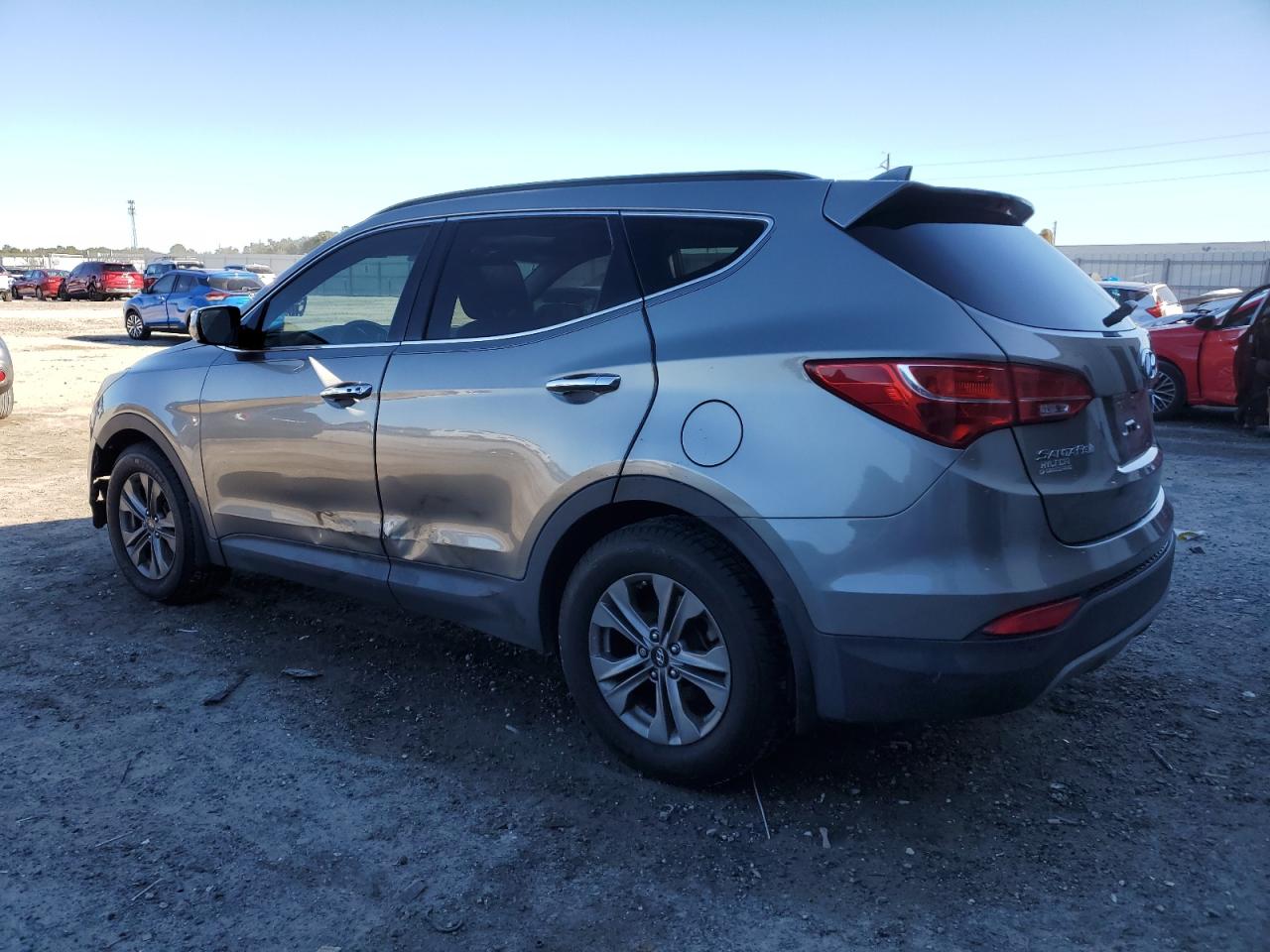 2016 Hyundai Santa Fe - Image 2