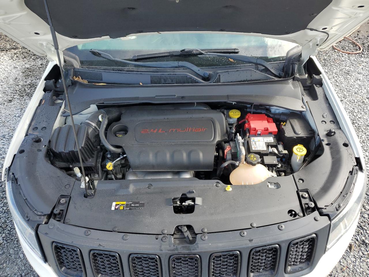 2019 Jeep Compass - Image 12