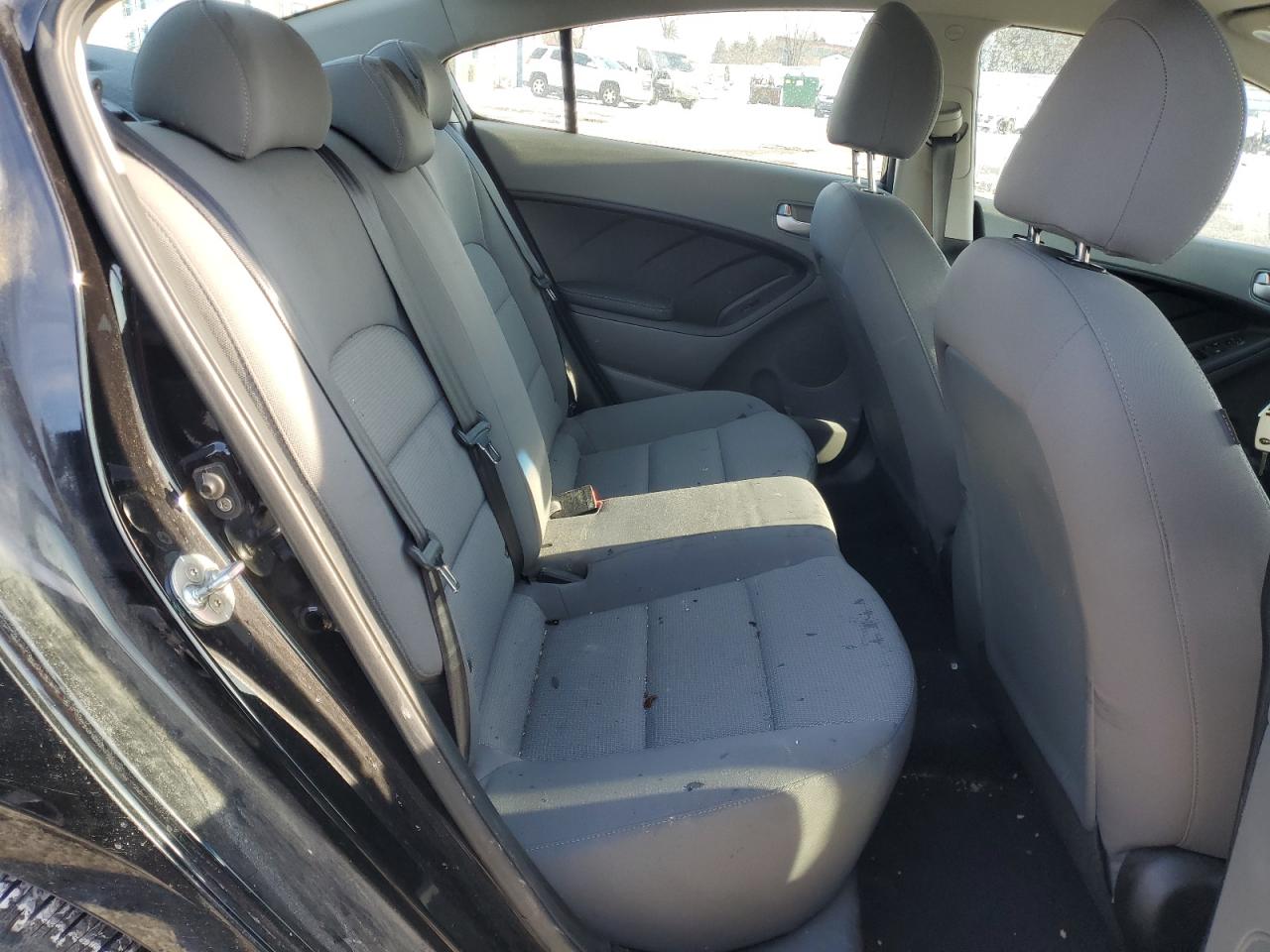 2017 Kia Forte - Image 10