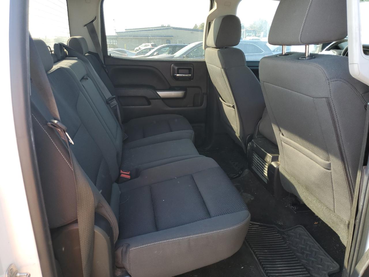 2018 Chevrolet Silverado - Image 10