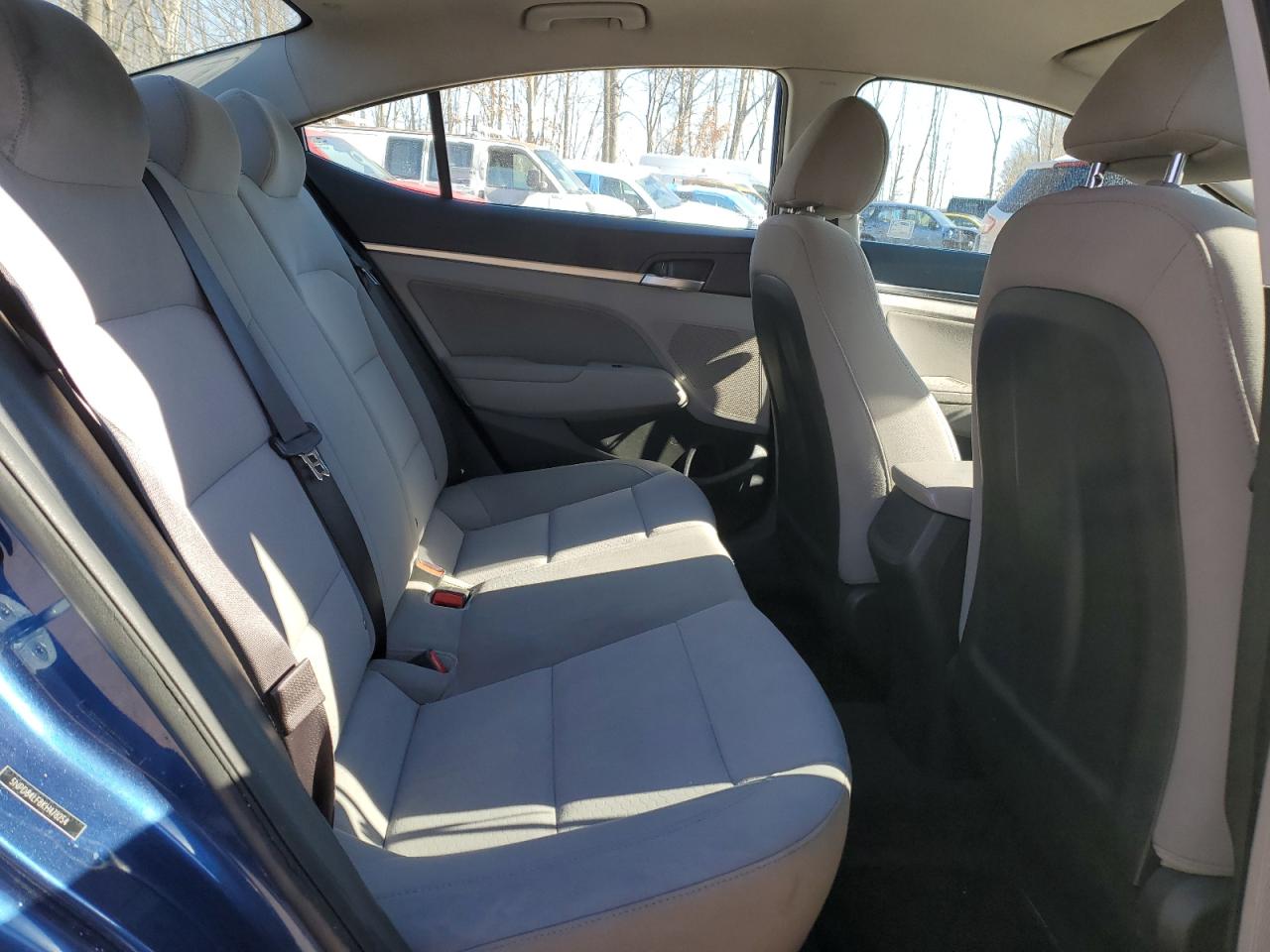 2019 Hyundai Elantra - Image 10