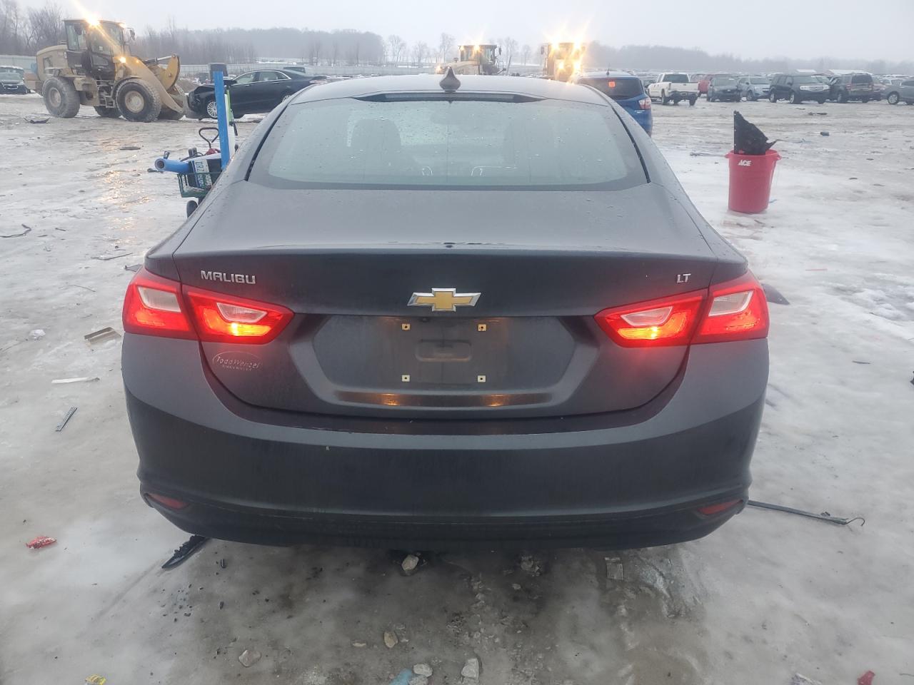 2017 Chevrolet Malibu - Image 6