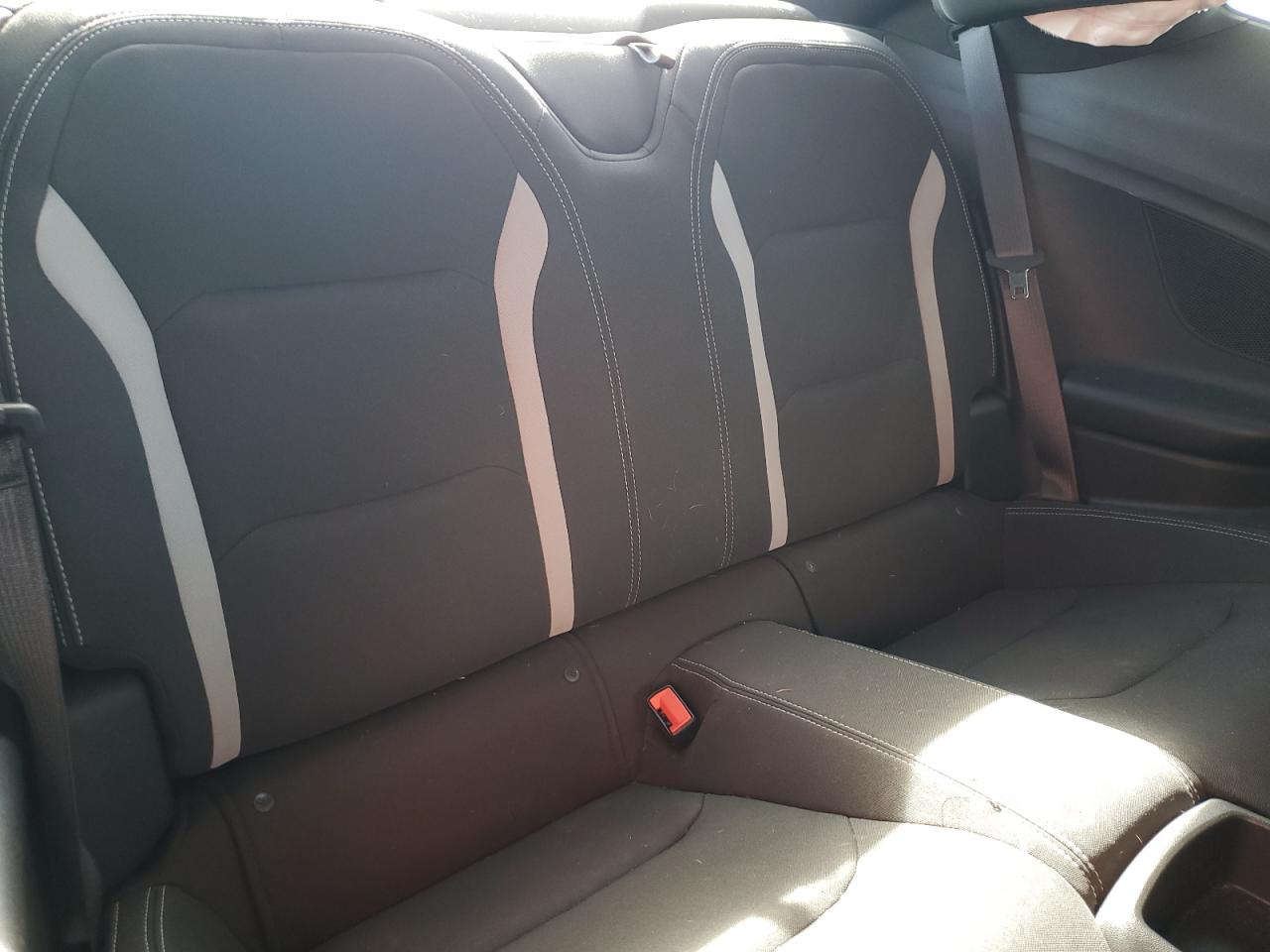 2018 Chevrolet Camaro - Image 10
