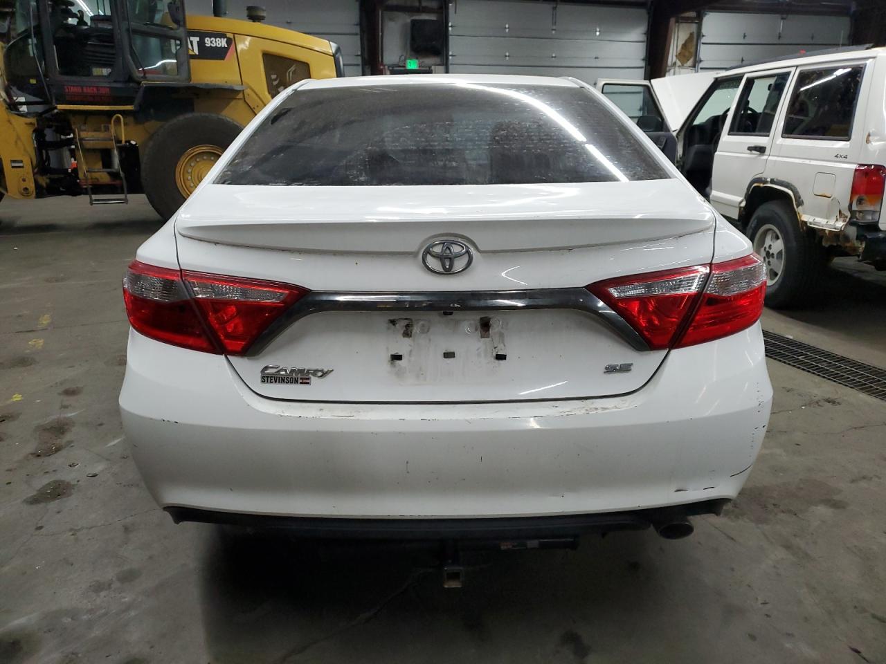 2015 Toyota Camry - Image 6