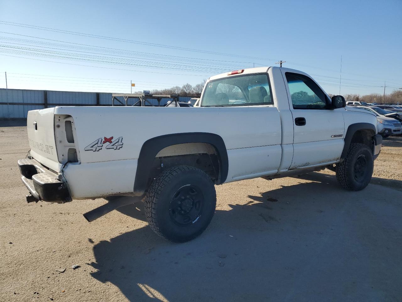 2007 Chevrolet Silverado - Image 3