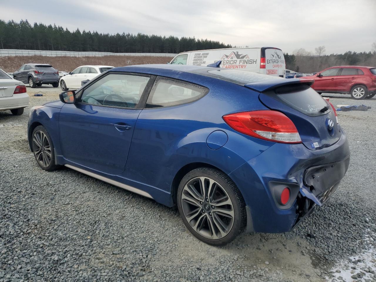 2017 Hyundai Veloster - Image 2
