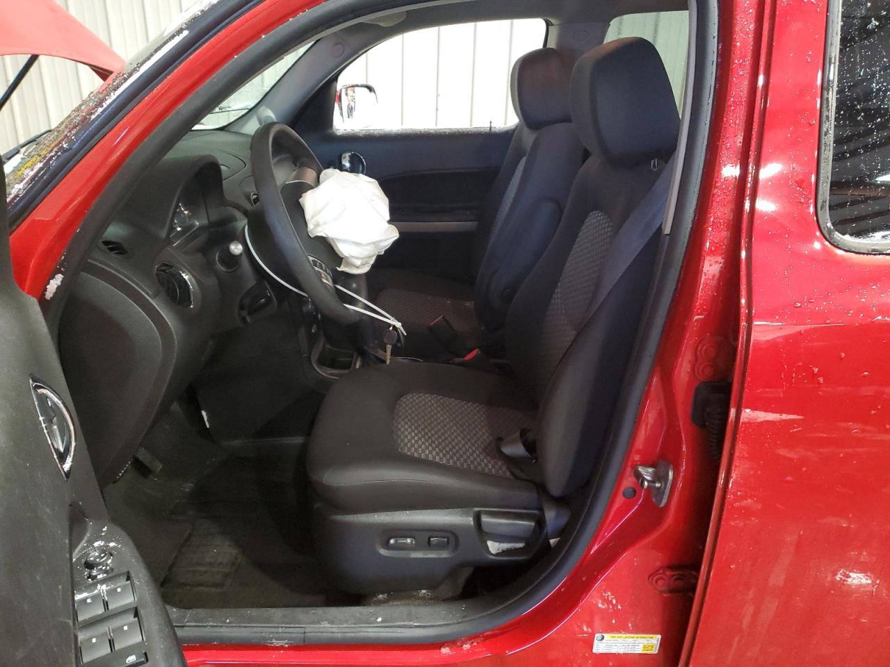 2011 Chevrolet HHR - Image 7