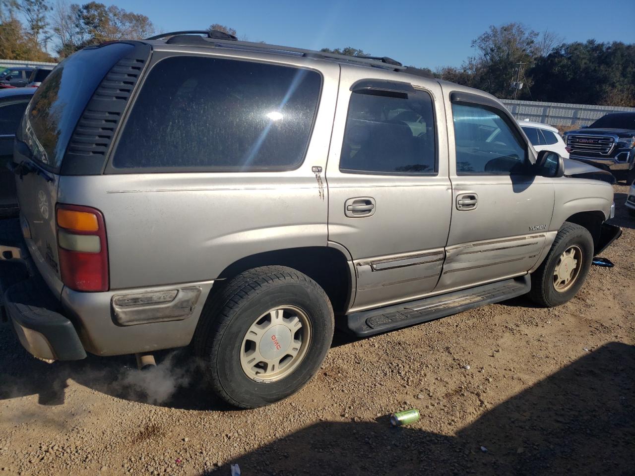 2002 GMC Yukon - Image 3