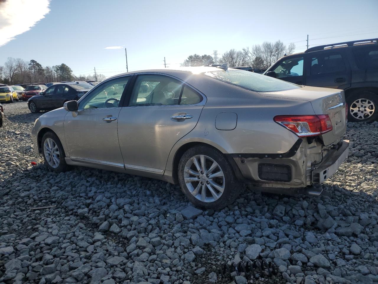 2011 Lexus ES - Image 2