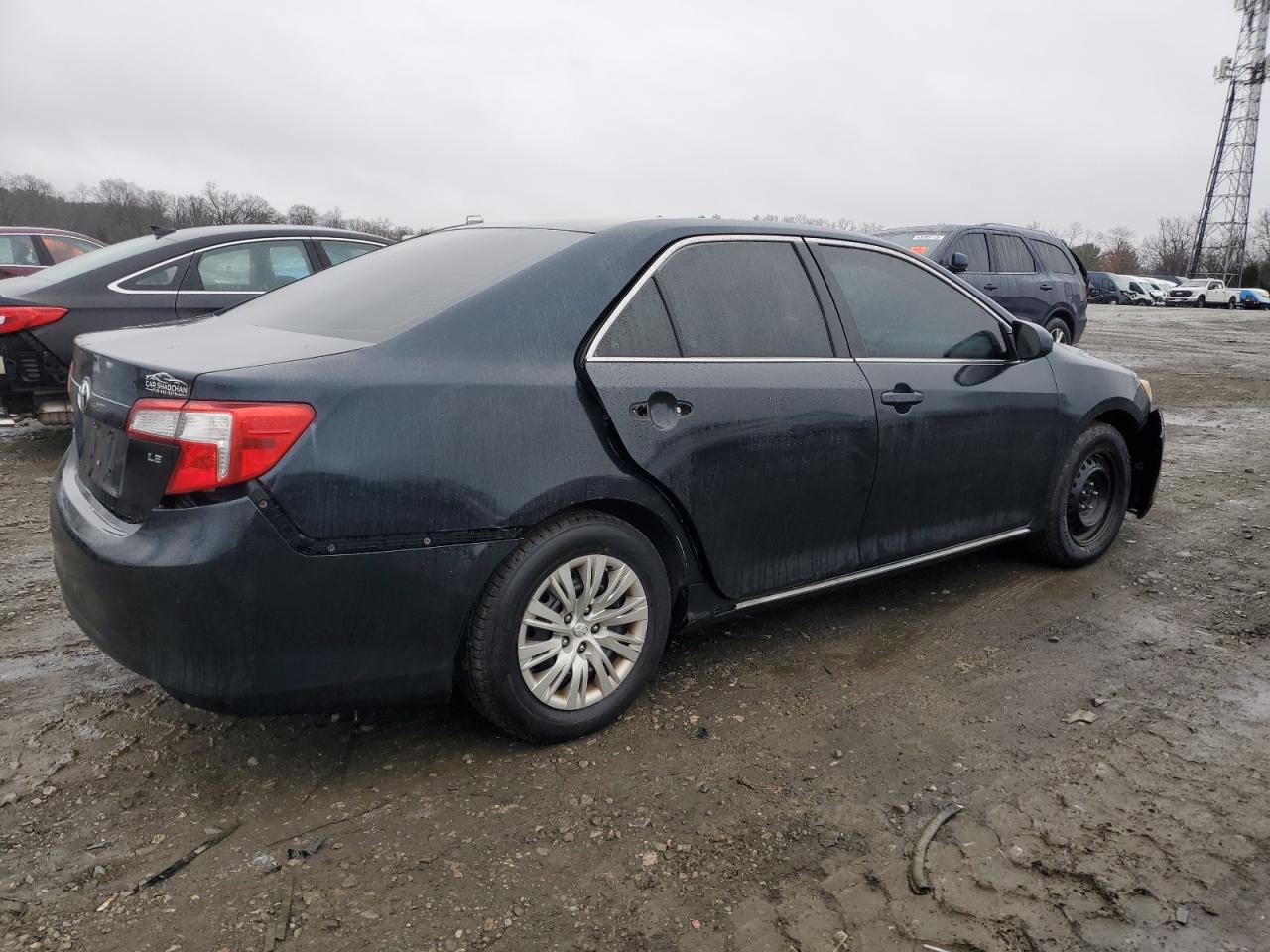 2014 Toyota Camry - Image 3