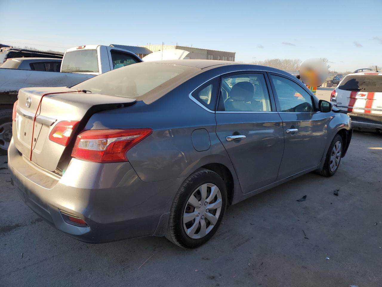 2019 Nissan Sentra - Image 3