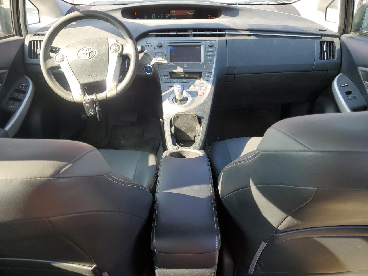2013 Toyota Prius - Image 8