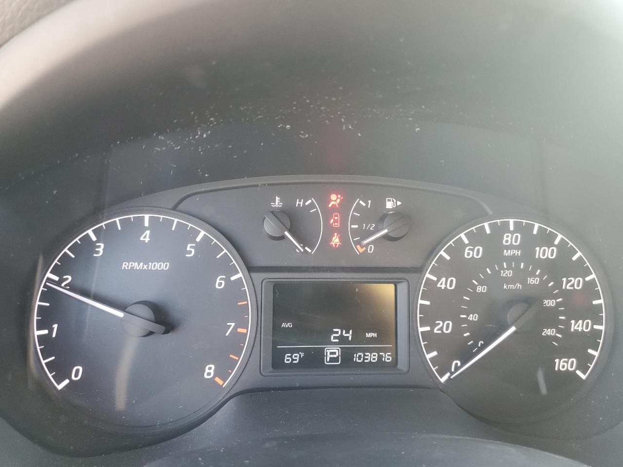 2015 Nissan Sentra - Image 9