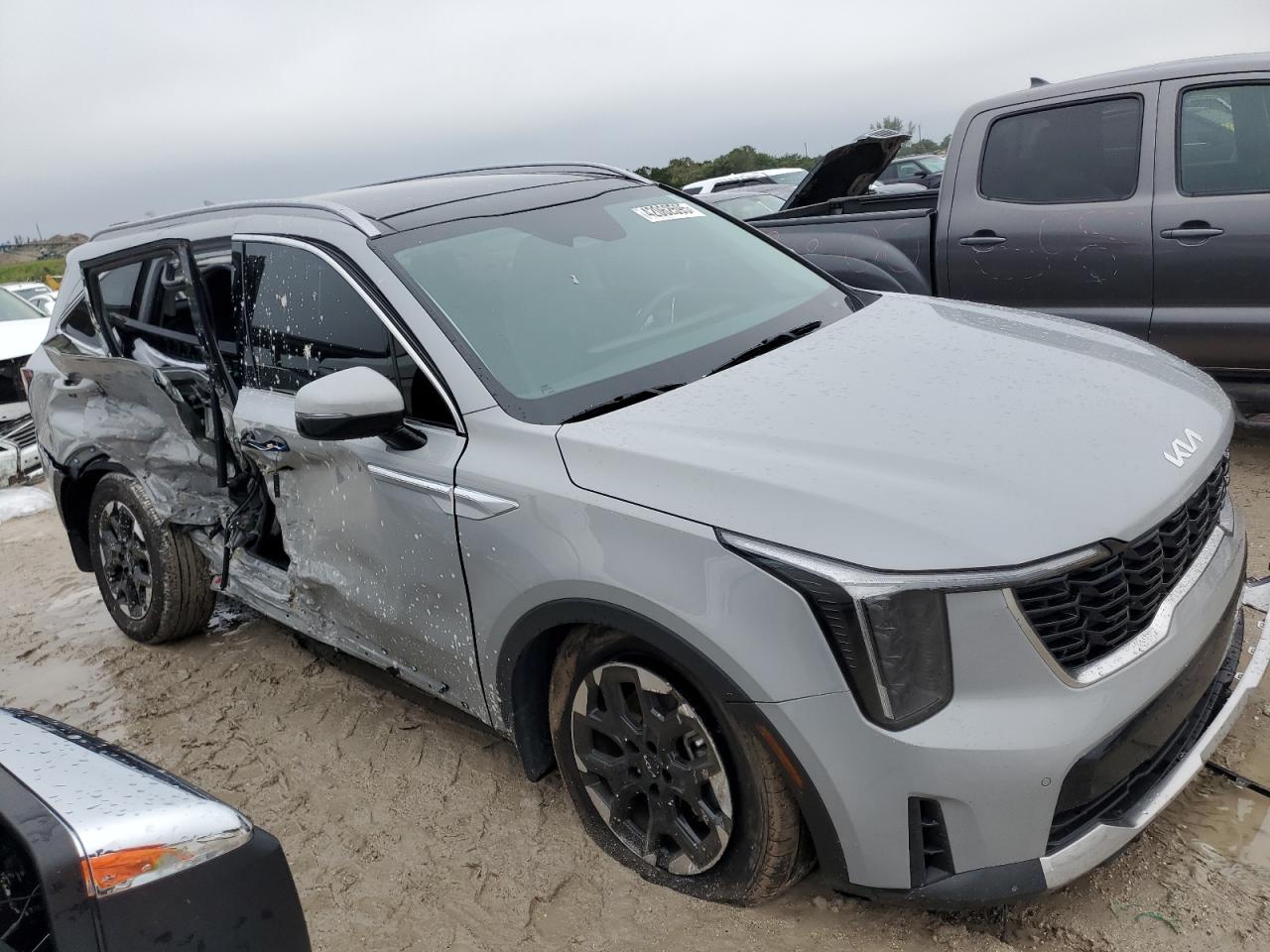 2024 Kia Sorento - Image 4