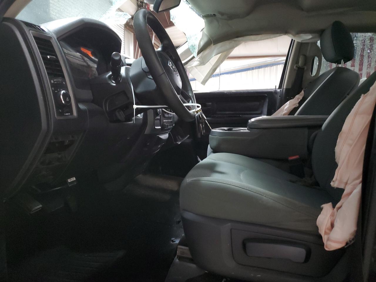 2014 RAM 1500 - Image 7