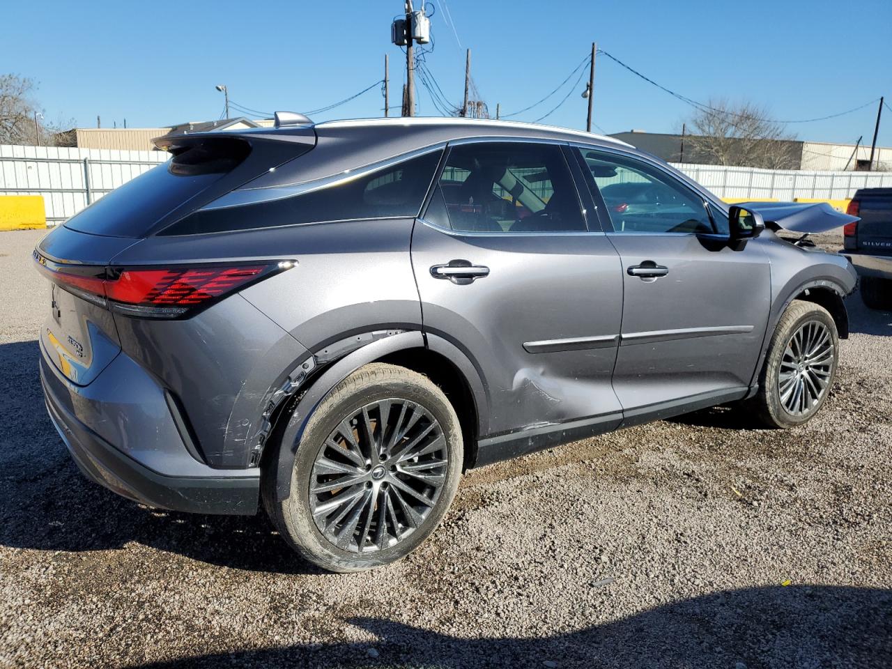 2023 Lexus RX - Image 3