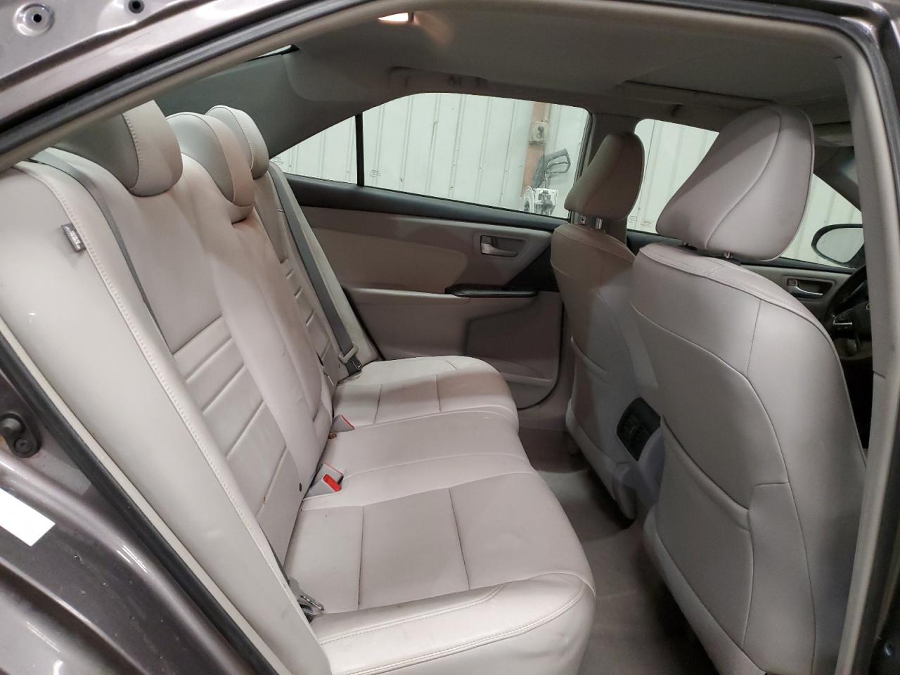 2015 Toyota Camry - Image 10