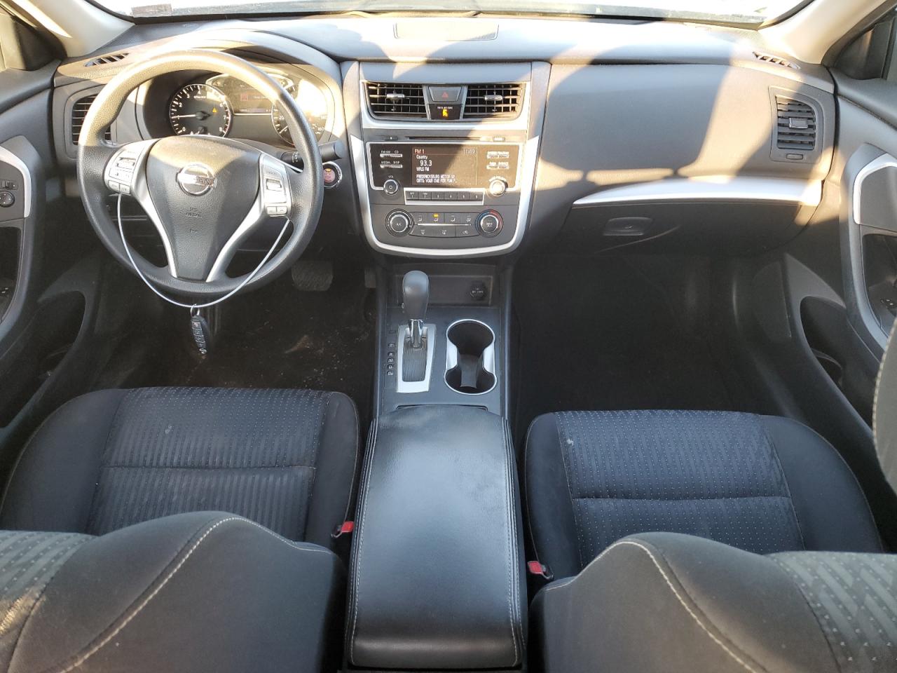 2016 Nissan Altima - Image 8