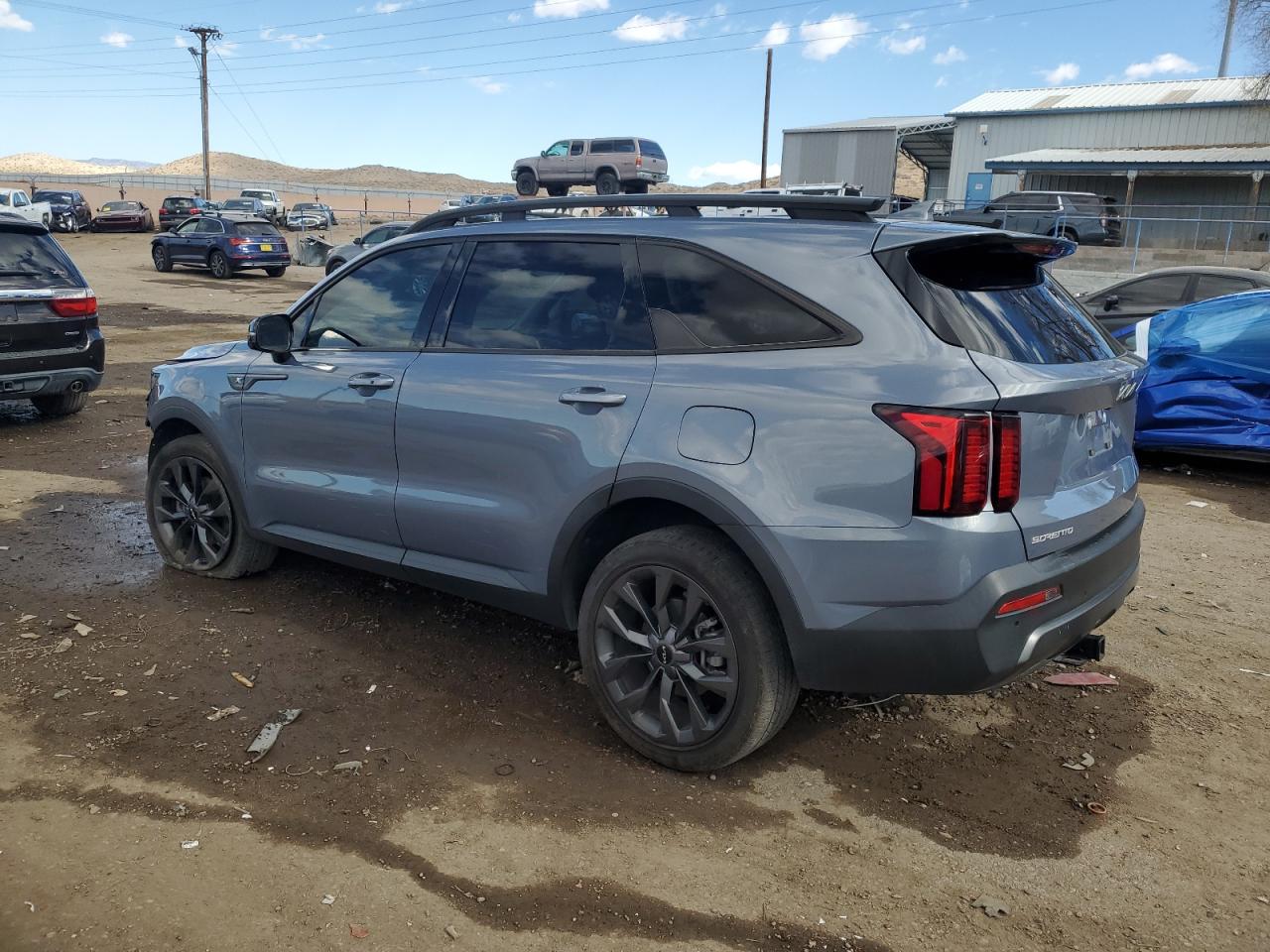 2023 Kia Sorento - Image 2