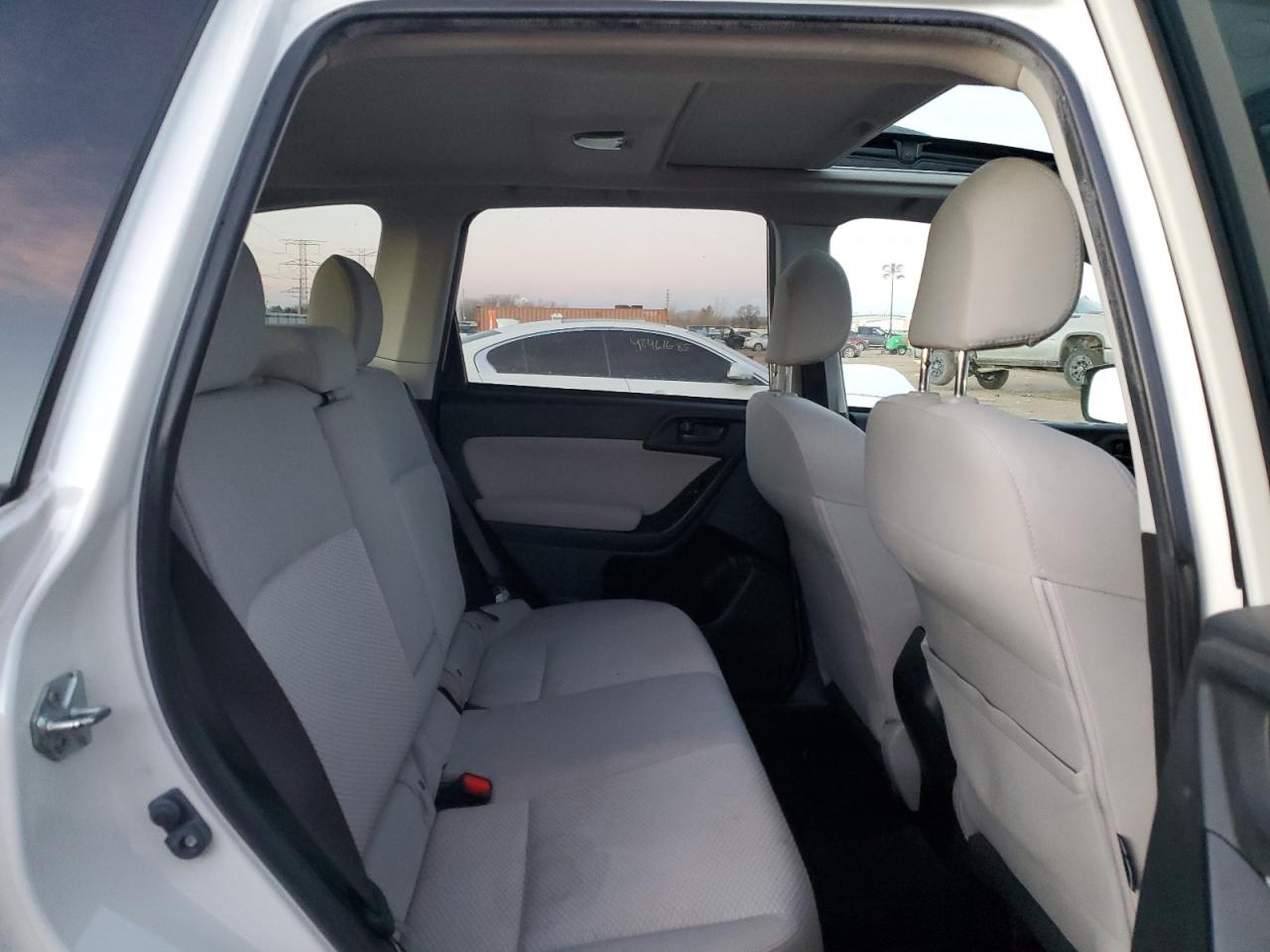 2015 Subaru Forester - Image 11