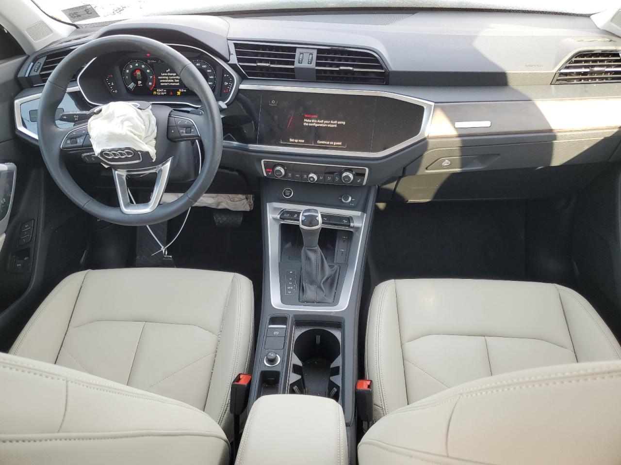 2024 Audi Q3 - Image 8