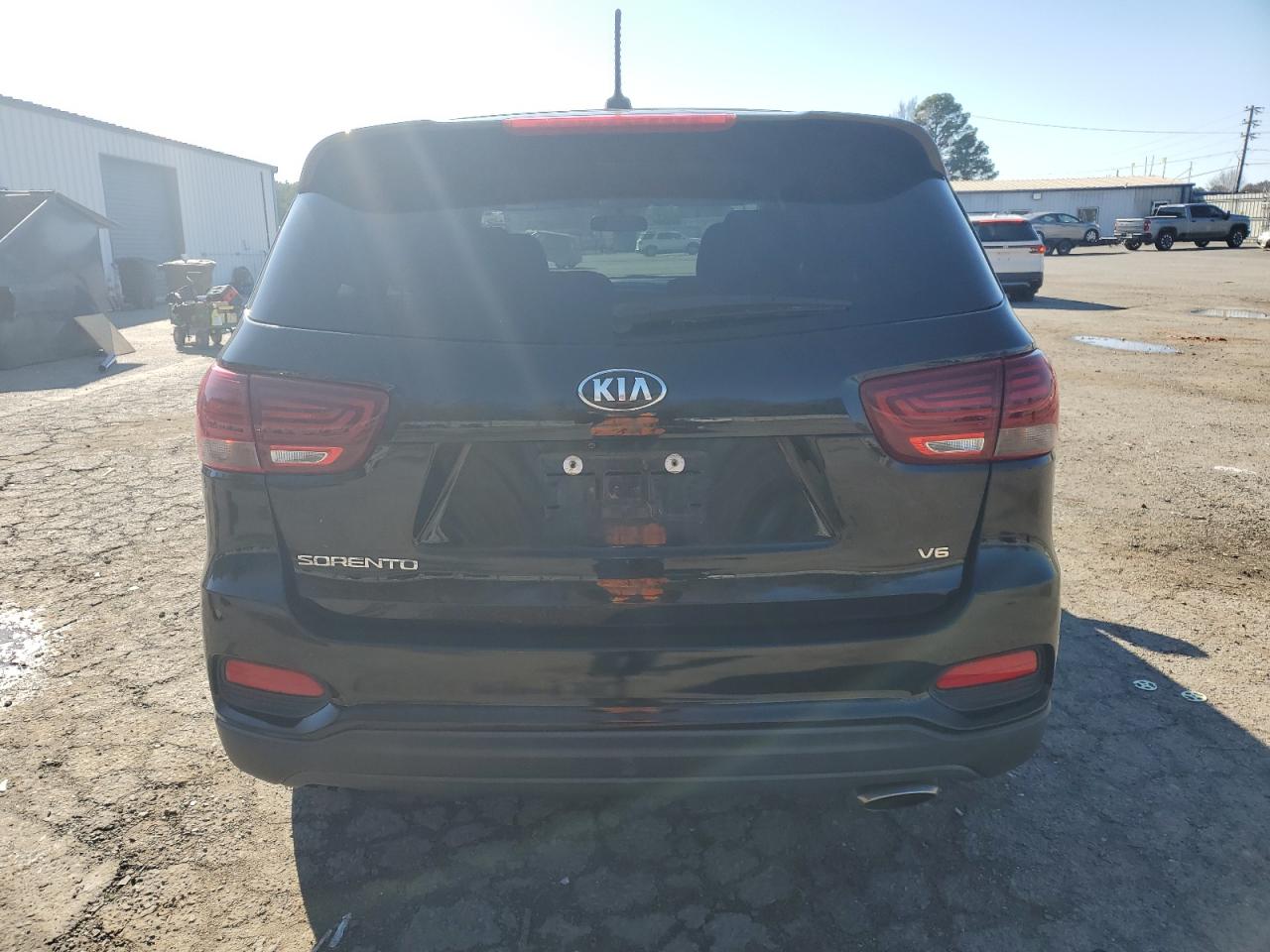 2019 Kia Sorento - Image 6