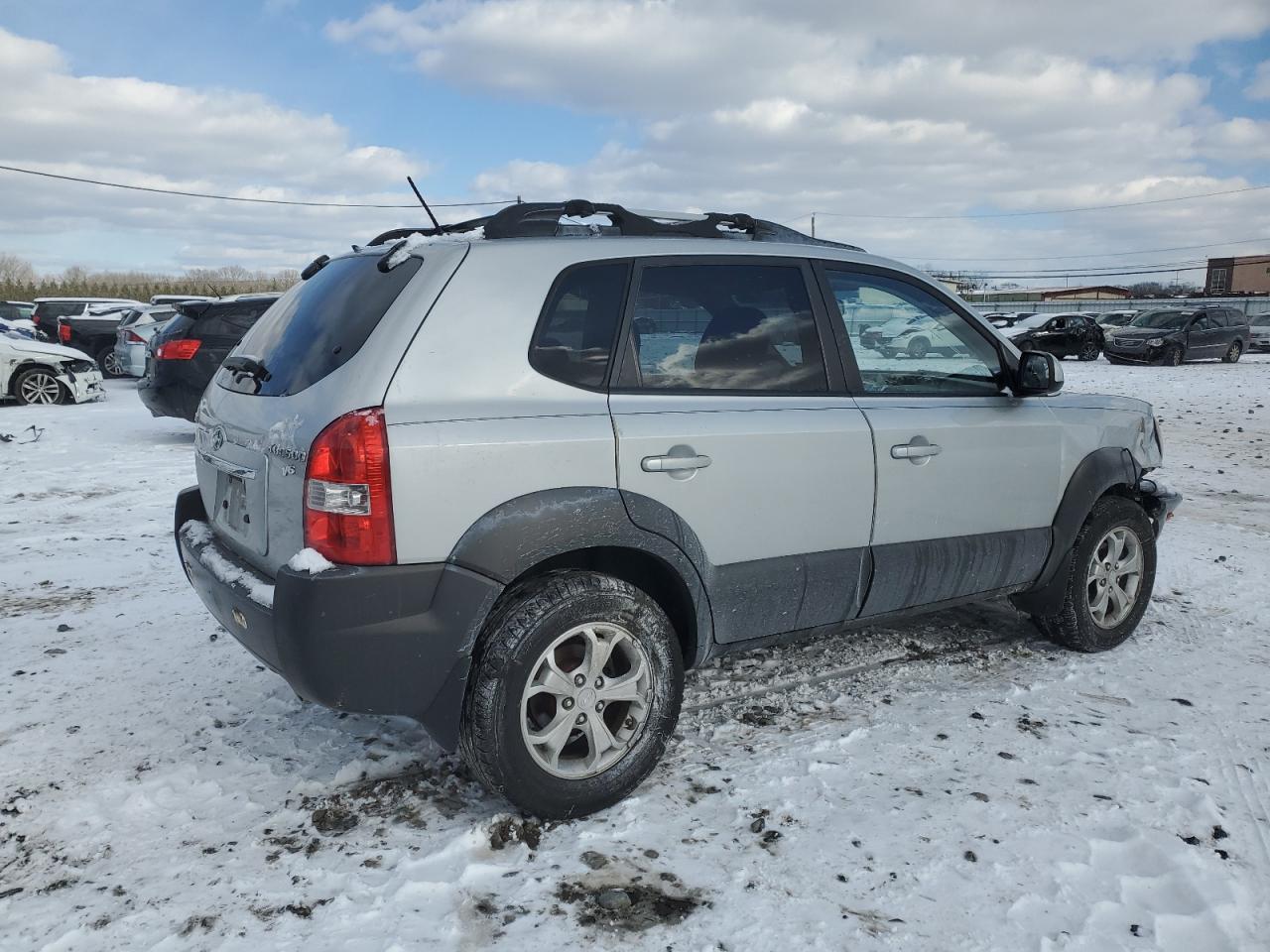 2009 Hyundai Tucson - Image 3