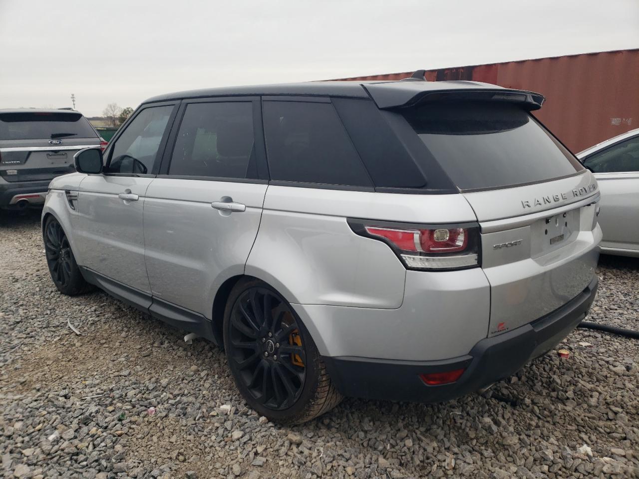 2016 Land Rover Range Rover - Image 2