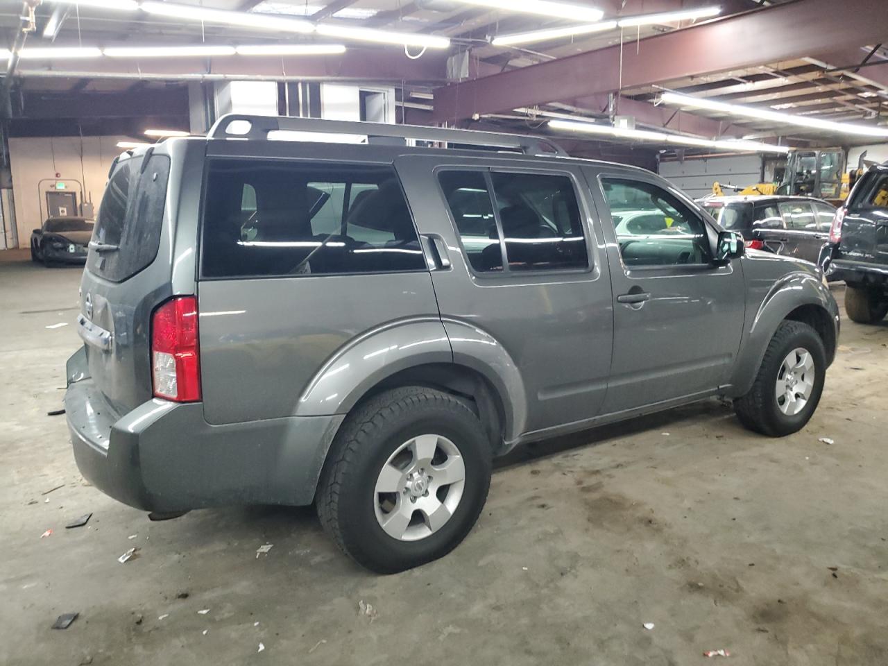 2008 Nissan Pathfinder - Image 3