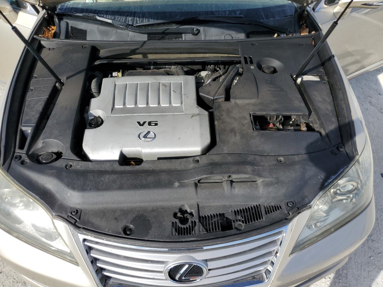 2010 Lexus ES - Image 11