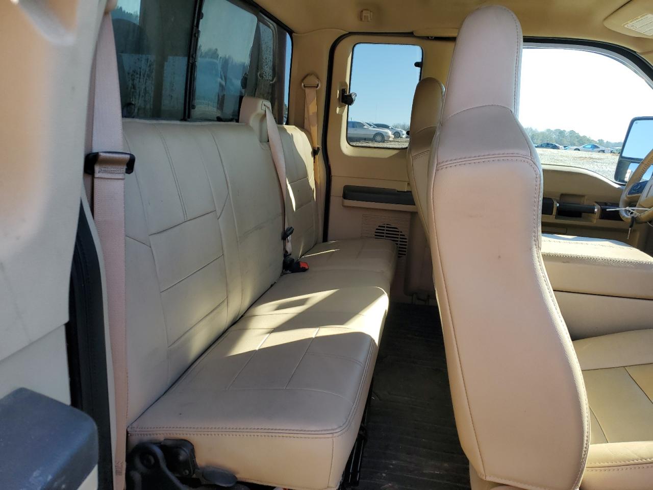 2008 Ford F250 - Image 11