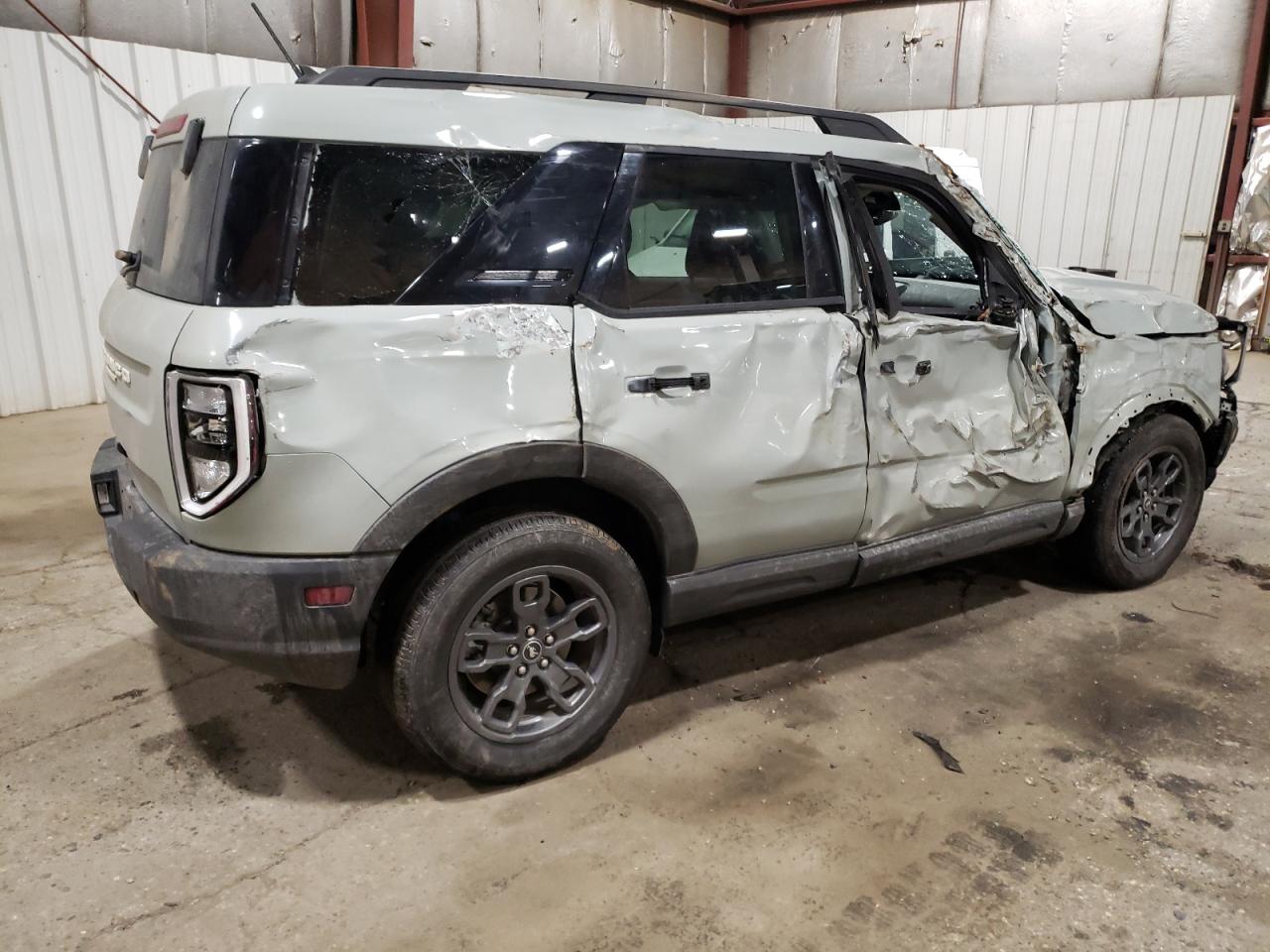 2021 Ford Bronco - Image 3