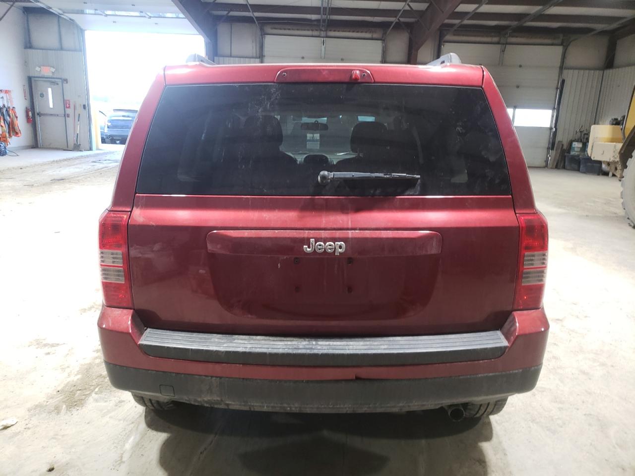 2015 Jeep Liberty (Patriot) - Image 6