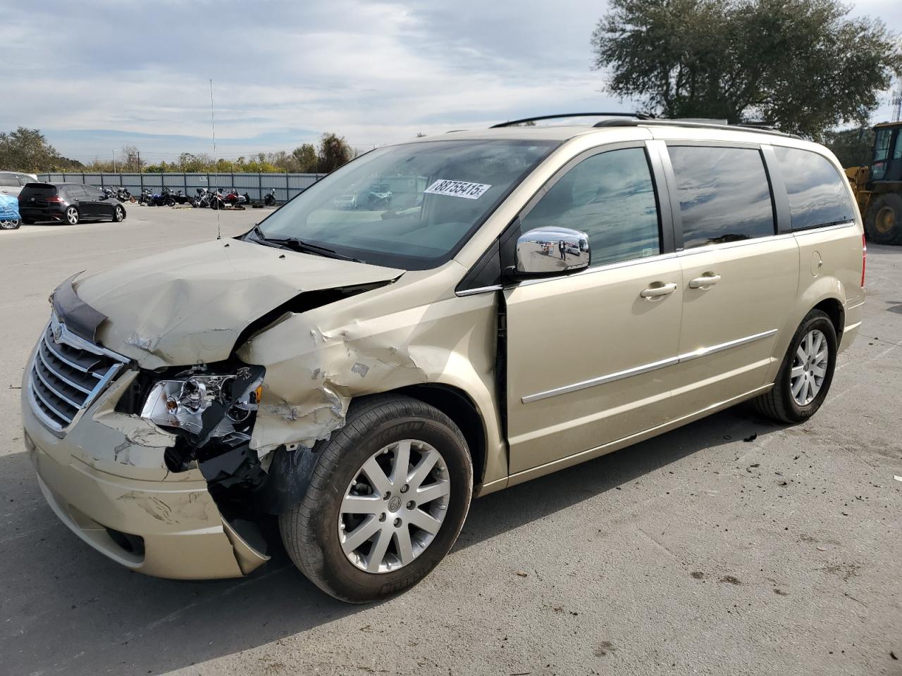 2010 Chrysler Town & Country - Image 1