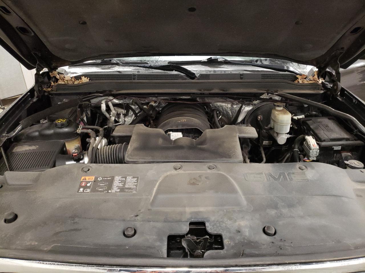 2015 GMC Yukon - Image 12