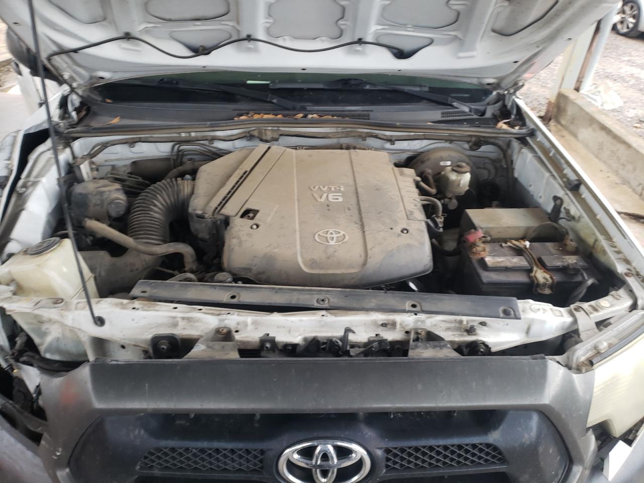 2013 Toyota Tacoma - Image 11