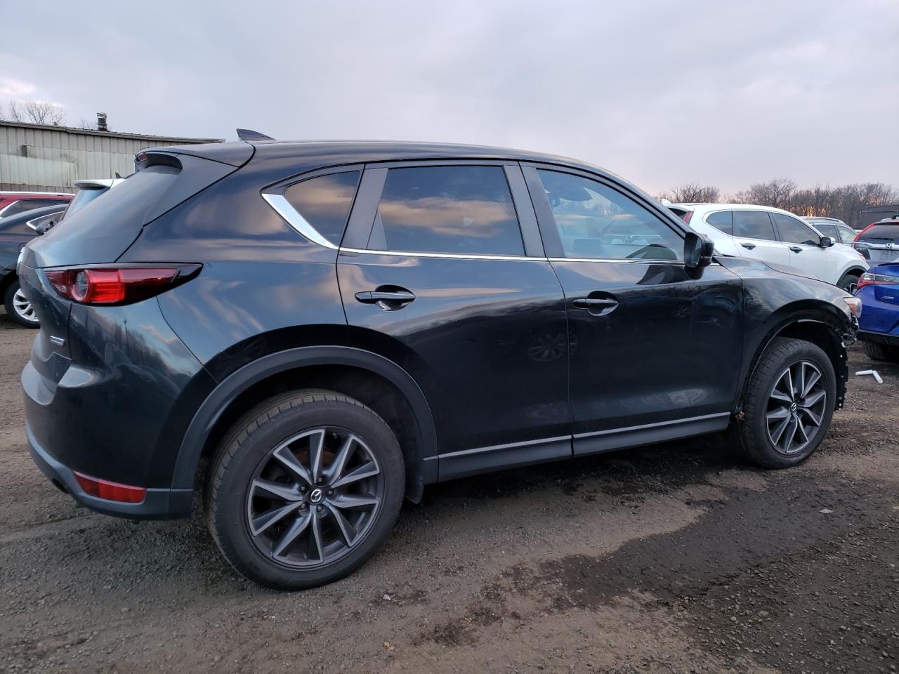 VIN JM3KFBCM3J0313280 2018 MAZDA CX-5 no.3