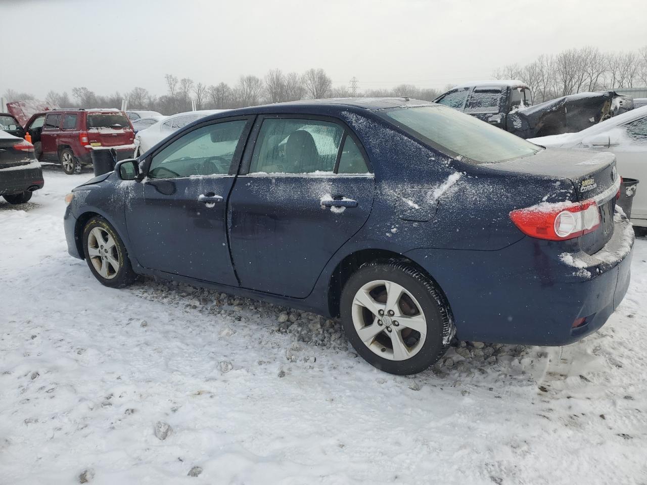 VIN 2T1BU4EE2DC963356 2013 TOYOTA COROLLA no.2