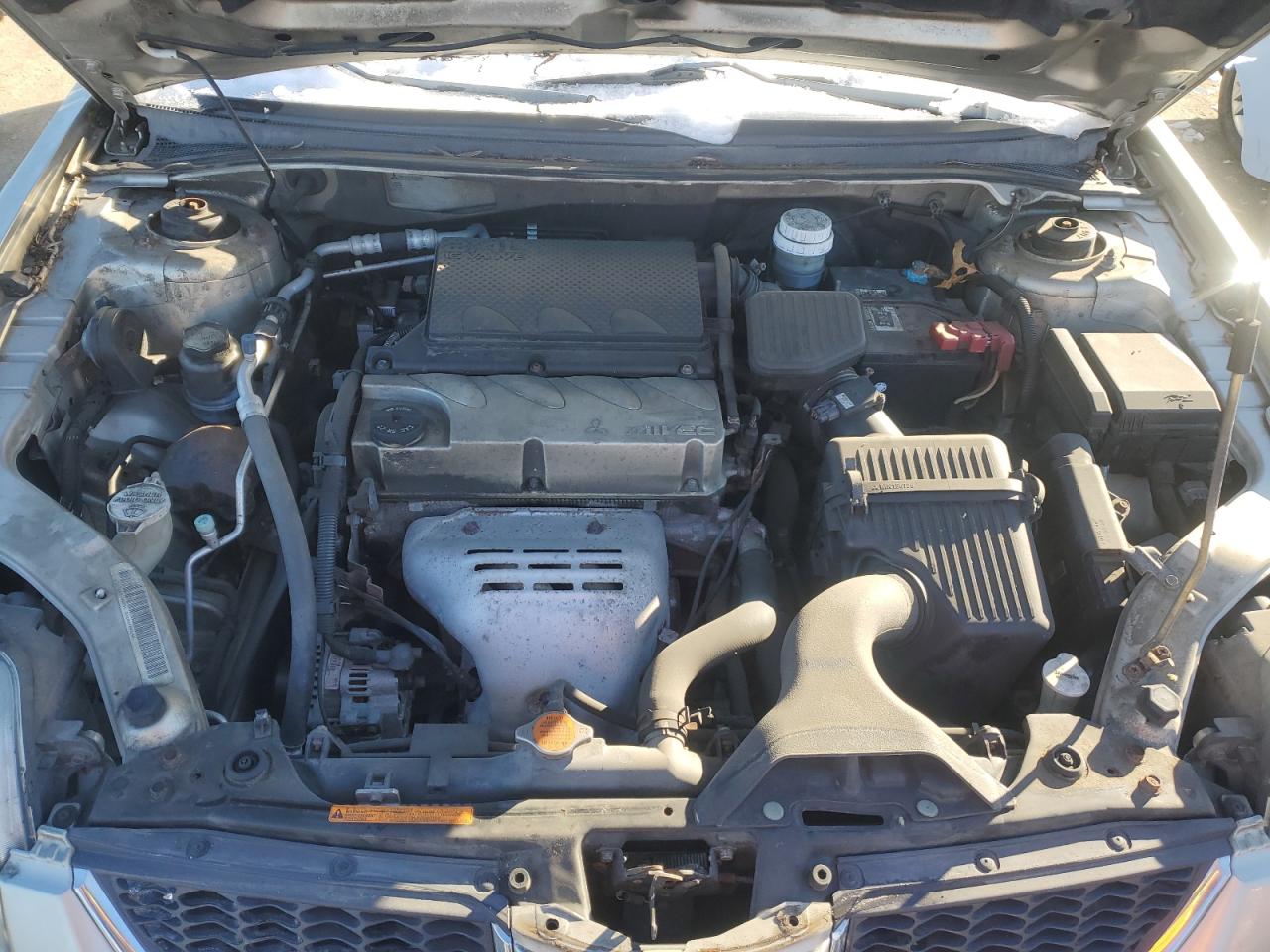 2006 Mitsubishi Galant - Image 13